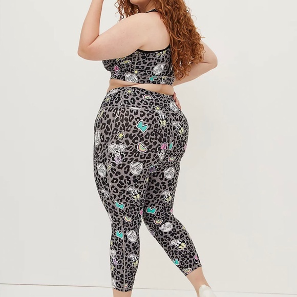 SET: Torrid Disney Minnie Mouse Leopard Grey Sports Bra/Cropped Legging 2X - Picture 8 of 14